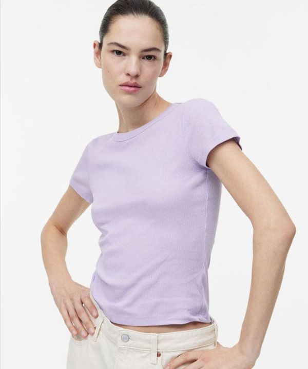 Suéter Slim Fit de malha fina com gola alta